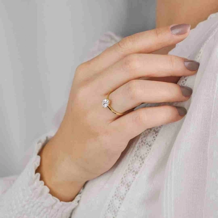 14 Ayar Altın Damla Tektaş Yüzük