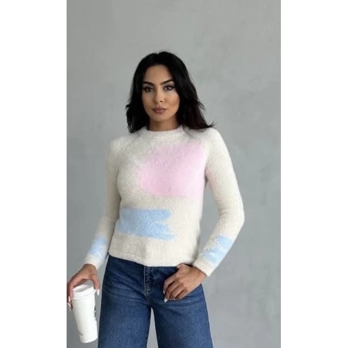 Bıyıklı triko kazak beyaz