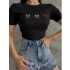 Üçlü kalp nakışlı bluz