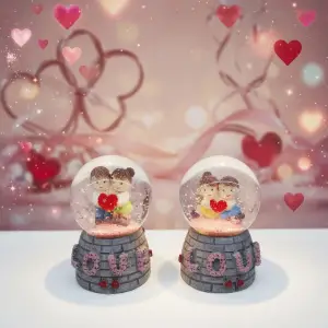 Love Tasarımlı Işıklı Mini Kar Küresi