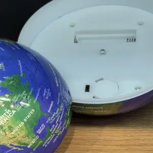 Pilli Işıklı Dönen Dünya Küresi