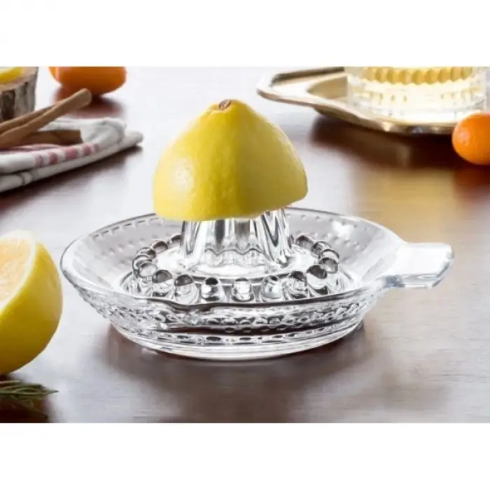 Kullanıma Uygun Cam Limon Sıkacağı