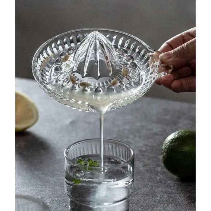 Kullanıma Uygun Cam Limon Sıkacağı