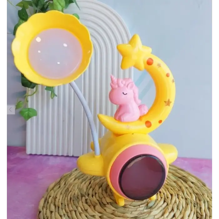 Kullanıma Uygun Çocuk Odası Ay ve Unicorn Desenli Gece Lambası