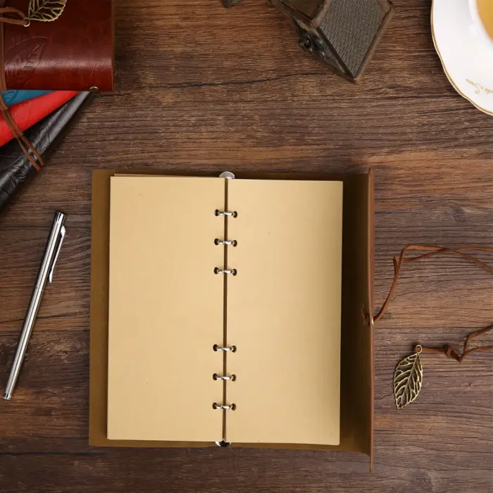 18.5 cm Defter Deri Yaprak Desenli Çizgisiz