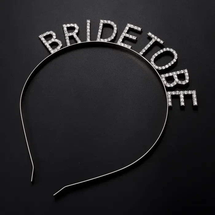 Kullanıma Uygun Gümüş Kaplama Kristal Taşlı Bride To Be Gelin Tacı