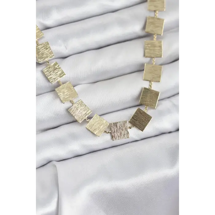 Kadın Kolye Kare Plaka Model Gold Renk