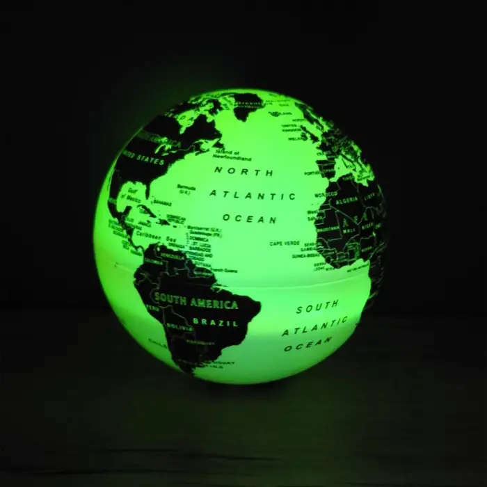 Plastik LED Işıklı 360 Derece Dönen Dünya Küresi