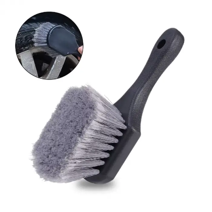 Kullanıma Uygun Oto Lastik Ve Jant Yıkama Fırçası