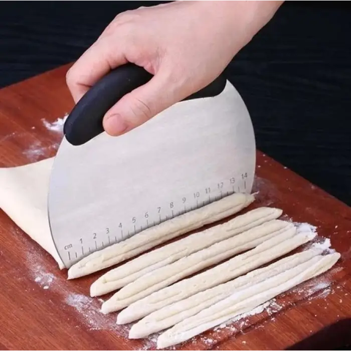 Kullanıma Uygun Paslanmaz Çelik Hamur Kesme ve Şekillendirme Spatulası