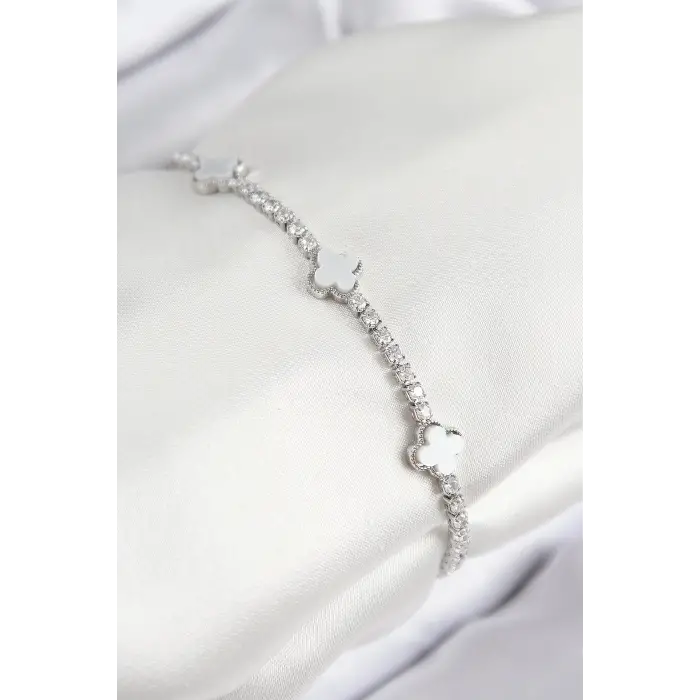 Kadın Bileklik Pirinç Zirkon Taşlı Yonca Model Gümüş Renk