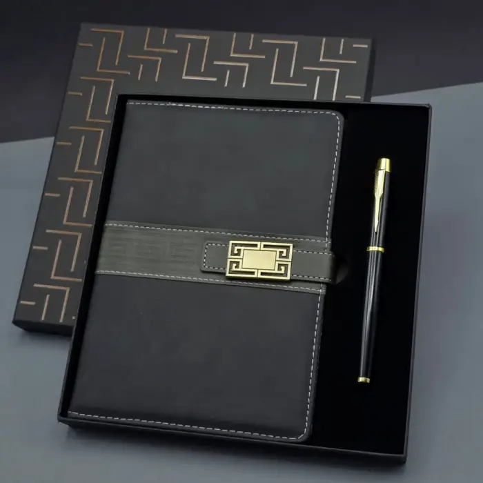 Defter Siyah Tokalı Tarihsiz Ajanda Kalem Set