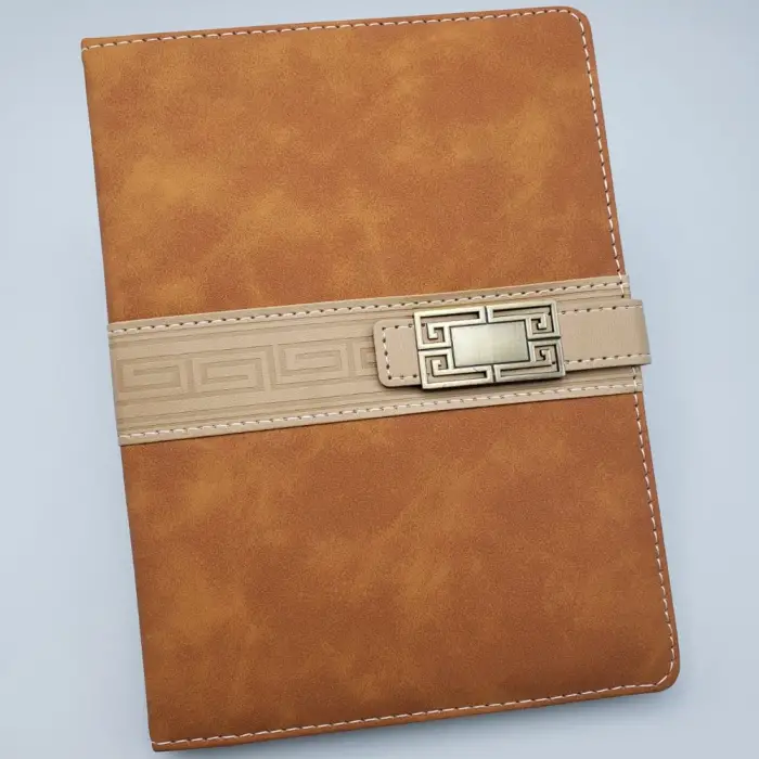 21 cm mıknatıslı Defter Tarihsiz Ajanda Taba Rengi