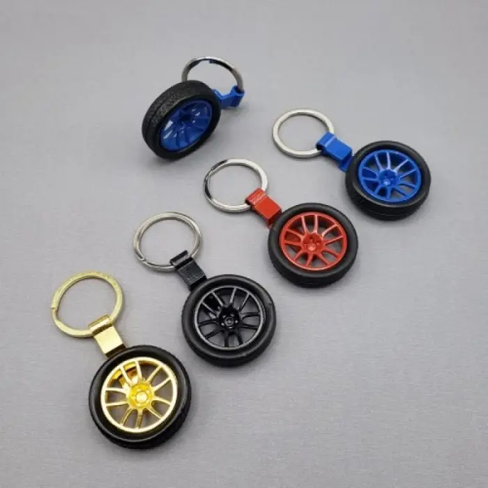 8 cm Metal Tekerlek Tasarımlı Anahtarlık