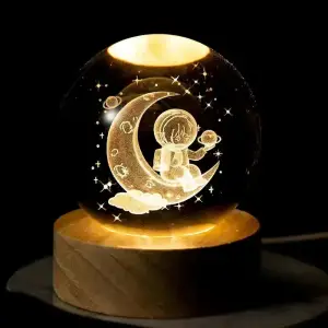 Cam Ay Üzerinde Astronot Usb li Dekoratif Gece Lambası