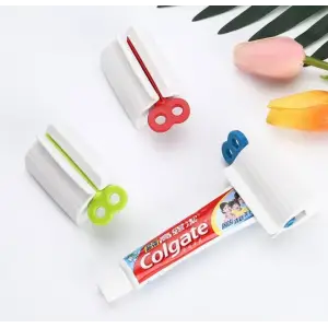1 Adet Çevirmeli Diş Macun Sıkacağı