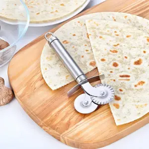 Paslanmaz çelik Kullanıma Uygun Çift Başlıklı Pizza Hamur Bıçağı