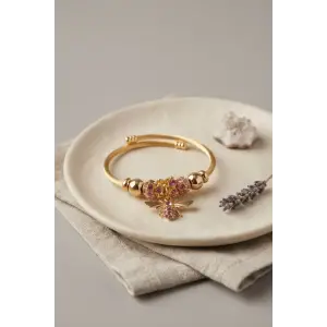 Bileklik Pembe Arı Model Gold Renk Charm