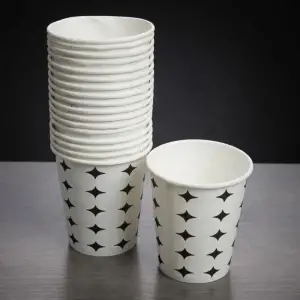 Bardak Siyah Yıldız Desenli Karton 7 Oz 50li Paket