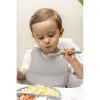 Kullanıma Uygun Gri 3’lü Silikon Yemek Seti Önlük + Diş Kaşıyıcılı Kaşık + Vakumlu Tabak