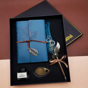 Kaligrafi Kalem Ve Vintage Tasarım Deri Defter Mavi