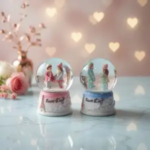 Love Story Işıklı Mini Kar Küresi