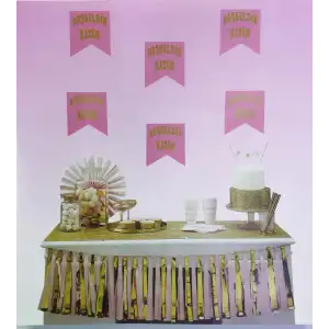 Pembe Üzeri Altın Hoşgeldin Kızım Flama Süs