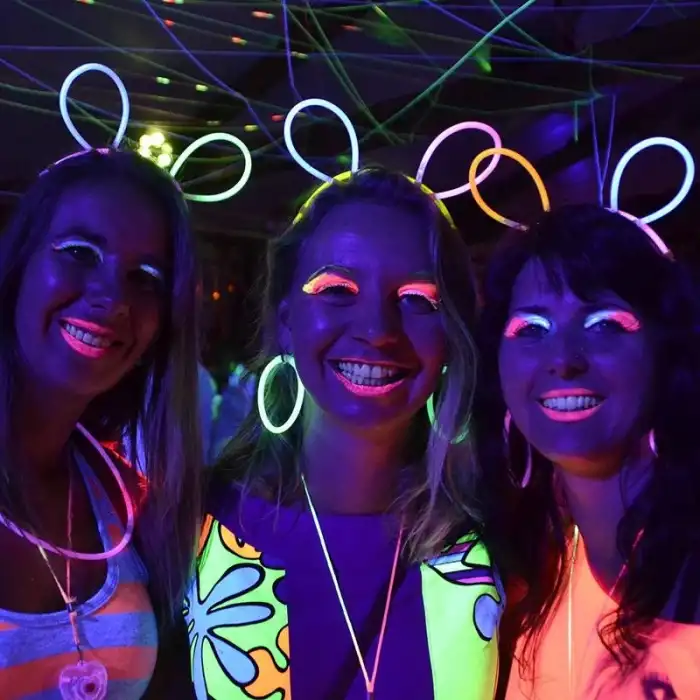12 Adet Glow Taç Fosforlu Taç Karışık Renk