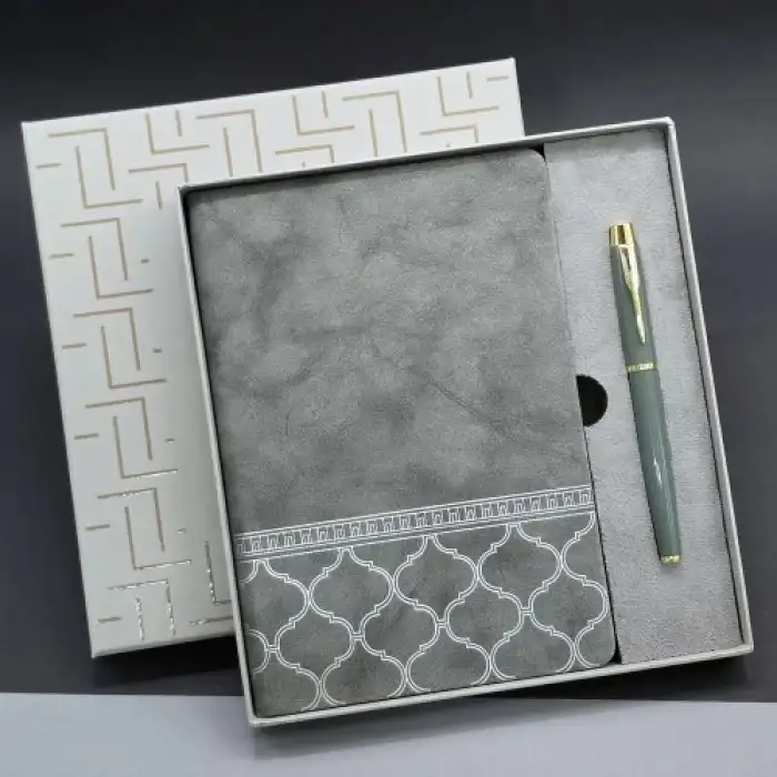 Şık Deri Defter ve Kalem Seti 1 Adet Hediye Kutusu