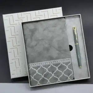 Şık Deri Defter ve Kalem Seti 1 Adet Hediye Kutusu