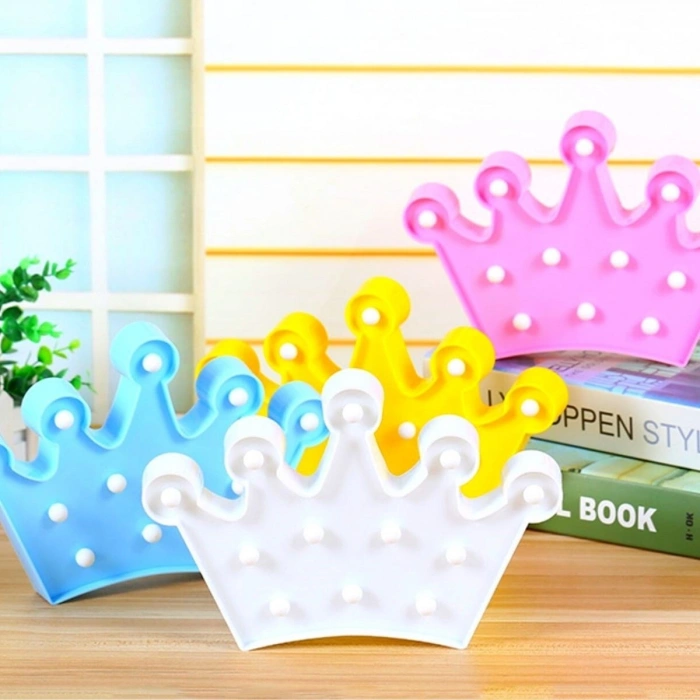 Gece Lambası 3D Dekor Amaçlı Pil İle Çalışan Kraliçe Tacı Formlu LED Masa