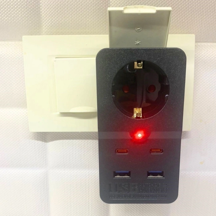 Akım Korumalı Priz 1 Priz 2 USB ve 2 Type C Girişli Isıya Dayanıklı