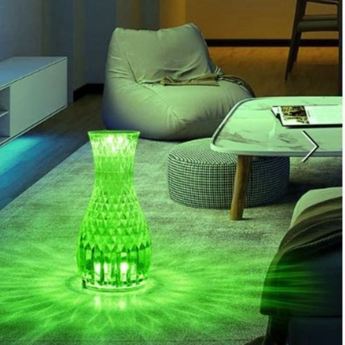 Akrilik Lamba LED Sürahi Formlu USB Şarj Edilebilir Kumandalı 16 Farklı Işık Modlu Masa Üstü Kristal