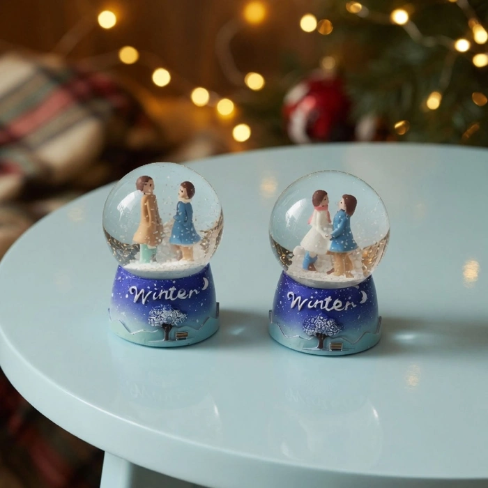 Winter Temalı Sevimli Çiftler Mini Işıklı Kar Küresi