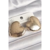 Pirinç Gold Renk İşlemeli Kalp Model Kadın Küpe TJ-BKP10264