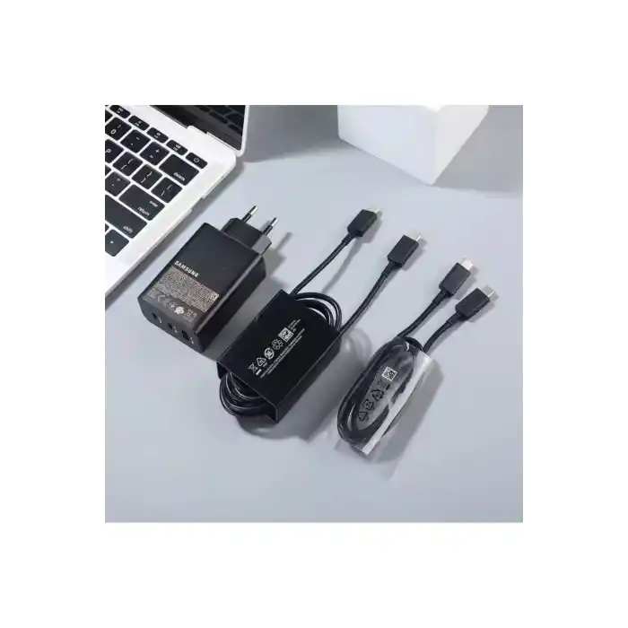 Ultra Hızlı 45 W Güç Adaptörü ve 1 Metre Type-C Şarj Kablosu