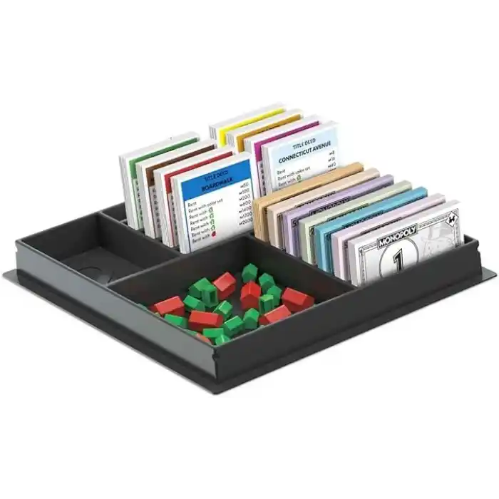 Monopoly Kutu Oyunu | Saklama Tepsili ve Daha Büyük Piyonlu Klasik Oyun | 8 Yaş ve Üzeri | 2 ila 6 Oyuncu | Çocuklar ve Yetişkinler için Aile Oyunları | Çocuk Hediyeleri