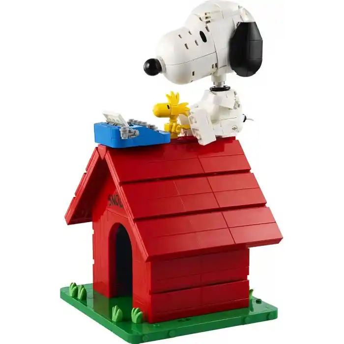 LEGO Ideas Peanuts: Snoopy’nin Köpek Kulübesi 21368