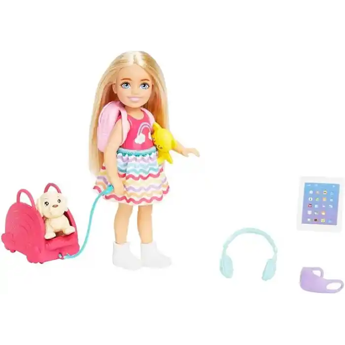 Barbie® Seyahatte Chelsea Bebek ve Aksesuarları