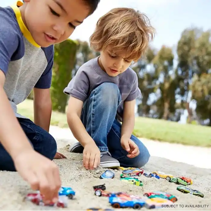 Hot Wheels 10lu Araba Seti ile Son Hız Maceraya Dal!, 54886