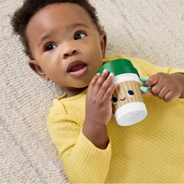 Fisher-Price Keyifli Aktiviteler Kahve Keyfi Dişlik, BPA içermeyen çıngıraklı yenidoğan oyuncağı, 3 ay ve üzeri bebekler için duyusal gelişimi destekleyen oyunlar, JMF08