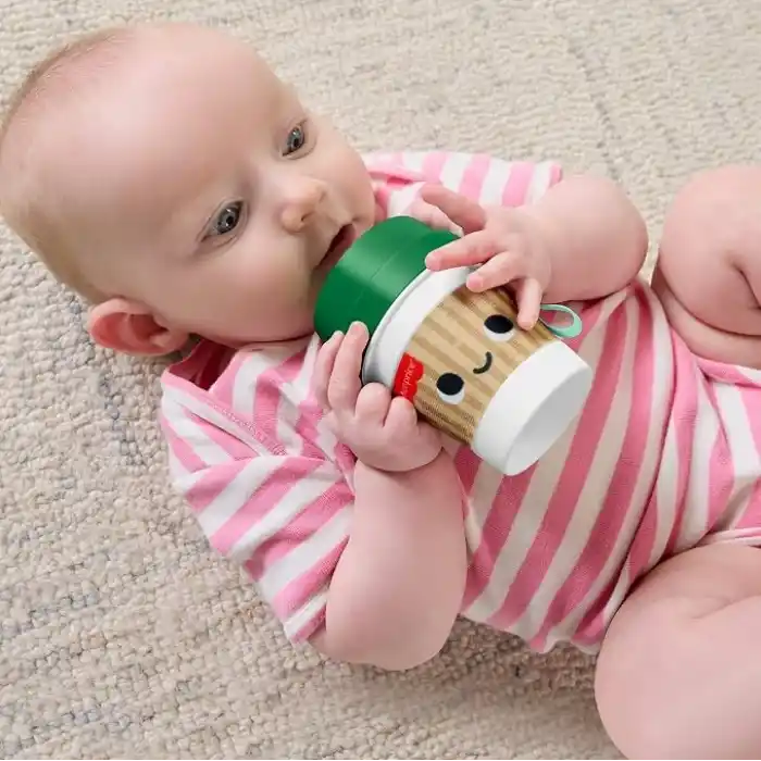Fisher-Price Keyifli Aktiviteler Kahve Keyfi Dişlik, BPA içermeyen çıngıraklı yenidoğan oyuncağı, 3 ay ve üzeri bebekler için duyusal gelişimi destekleyen oyunlar, JMF08