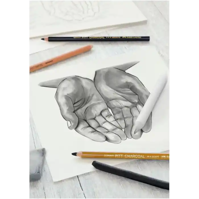 Faber-Castell Kömür Sketch Seti, 7 Parça, Kara Kalem Çizim ve Eskiz İçin, Yüksek Kalite, Silgi ve Karıştırma Kalemi Dahil