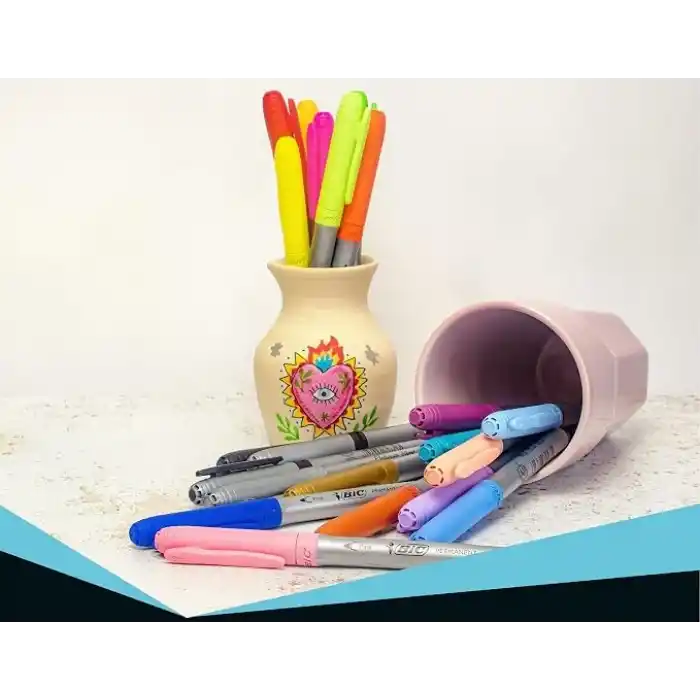 BIC Intensity Marking Colour Permanent Kalıcı Markör, 12li Blister, 12 Canlı Renk, Kapağı 1 Ay Açık Kalsa da Kurumayan Mürekkep