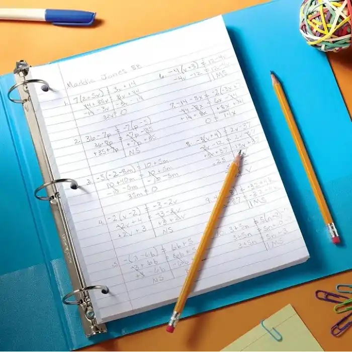 Tops Notebook Filler Kağıdı, College Çizgili, 27,9 x 21,6 cm, 3 Delikli, Ağırlık, Orta Büyüklükte, Beyaz, 500 Yaprak/Paket (62349)
