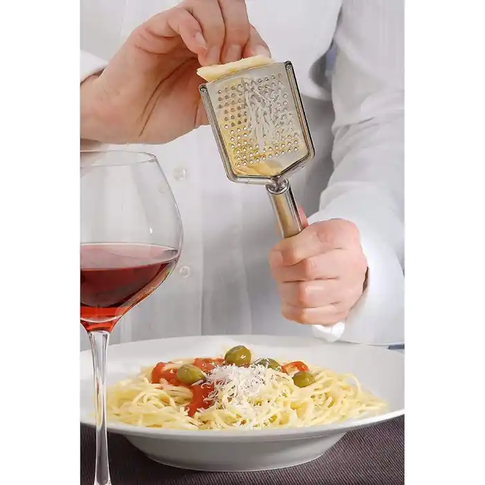 WMF Profi Plus İnce Rende, 25 cm, Parmesan ve Limon Rendesi, Cromargan® Yüksek Kaliteli Paslanmaz Çelik, Bulaşık Makinesinde Yıkanabilir