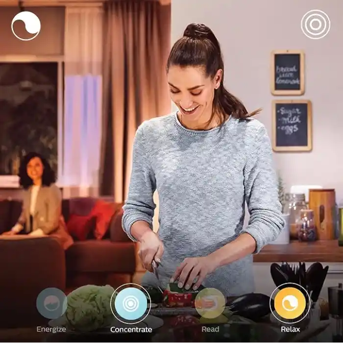 Philips HueWCA 9-75W Renkli Akıllı Ampul E27 Bluetooth Özellikli - 25.000 Saat Ampul Kullanım Ömrü