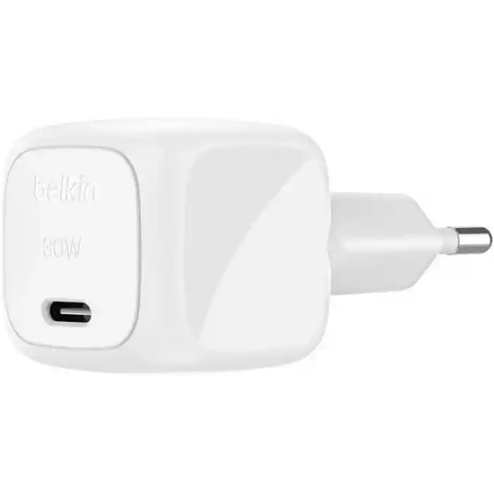 Belkin BoostCharge Kompakt Duvar Şarj Cihazı 30 W, Seyahat Dostu USB-C Power Delivery Hızlı Şarj, iPhone, Samsung Galaxy, iPad, AirPods, Tablet ve Daha Fazlası, USB-C’den USB-C’ye Kablo ile, Beyaz