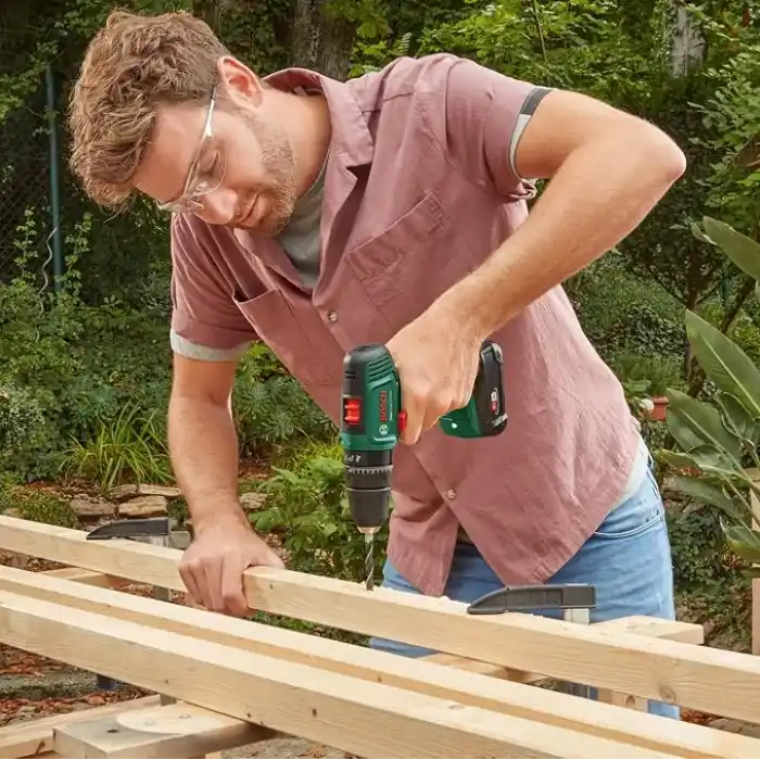 Bosch Home and Garden Easyimpact 18V-40 Akülü Darbeli Matkap (2 2.0 Ah Pil, 18 Volt Sistem, Kasa içinde)