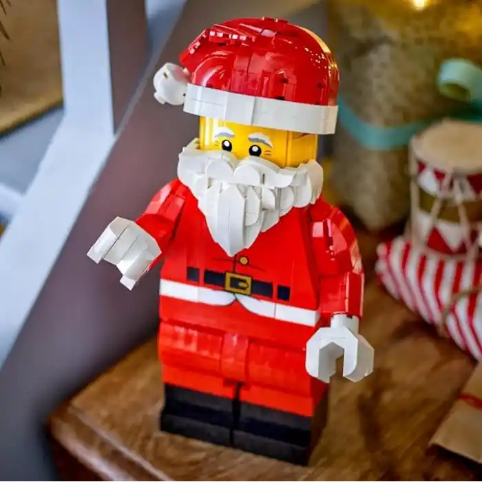 LEGO Büyük Boyutlu Noel Baba Minifigürü 40820